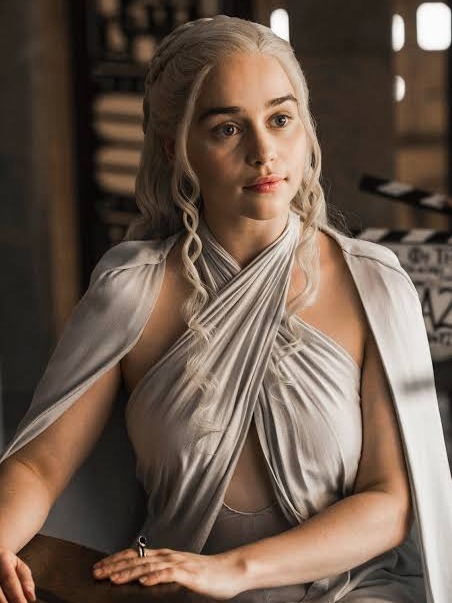Daenerys Targaryen (Modern Era) thumbnail