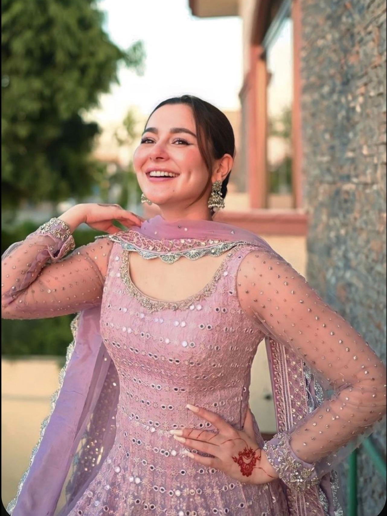 Hania Amir thumbnail