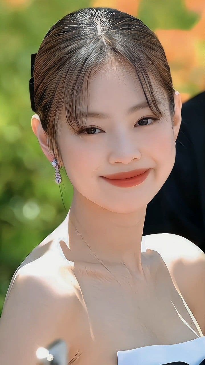 Jennie thumbnail