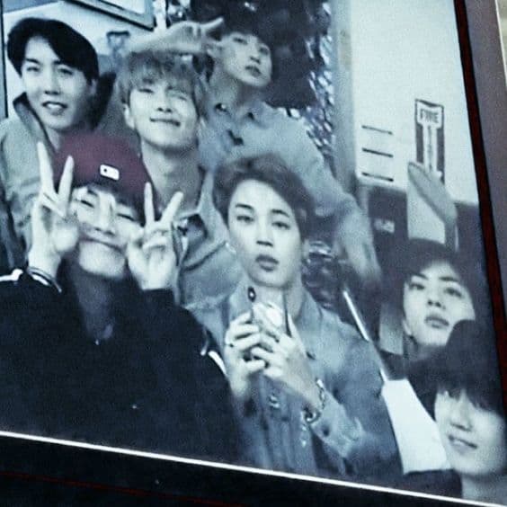 Park Jimin, Kim Taehyung, Jung Hoseok, Jeon Jungkook, Kim Namjoon, Min Yoongi, Kim Seokjin thumbnail