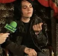 gerard way thumbnail