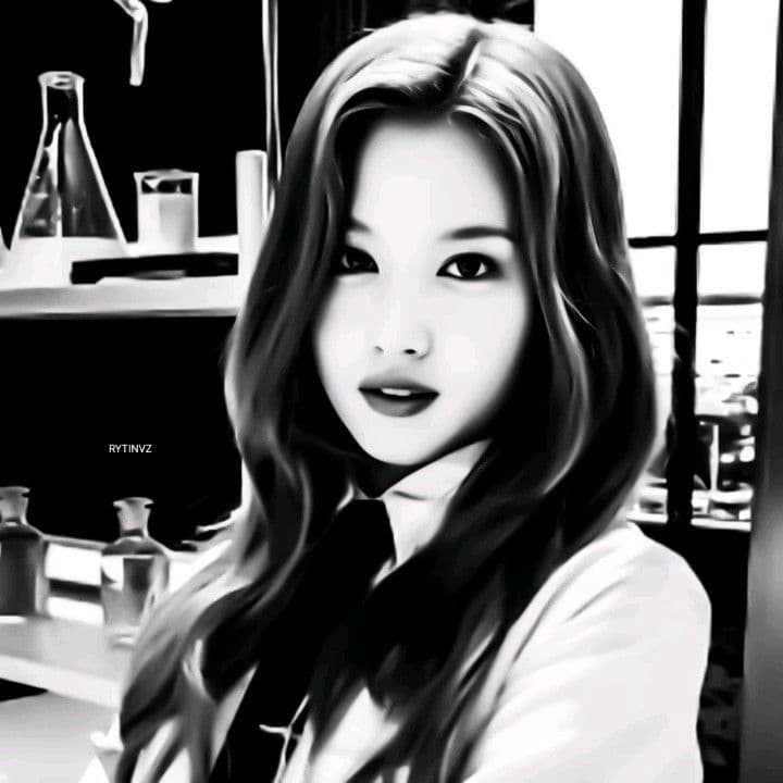 Sana Minatozaki  thumbnail