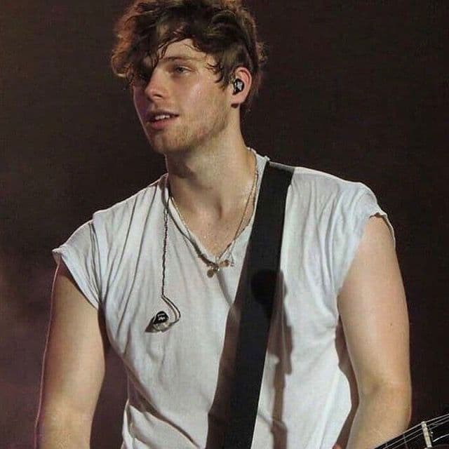 Luke Hemmings thumbnail