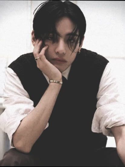 Kim Taehyung thumbnail