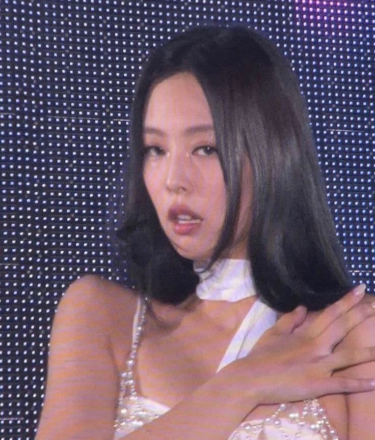 Jennie thumbnail
