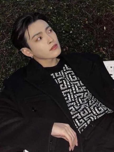 Hongjoong (CEO) thumbnail