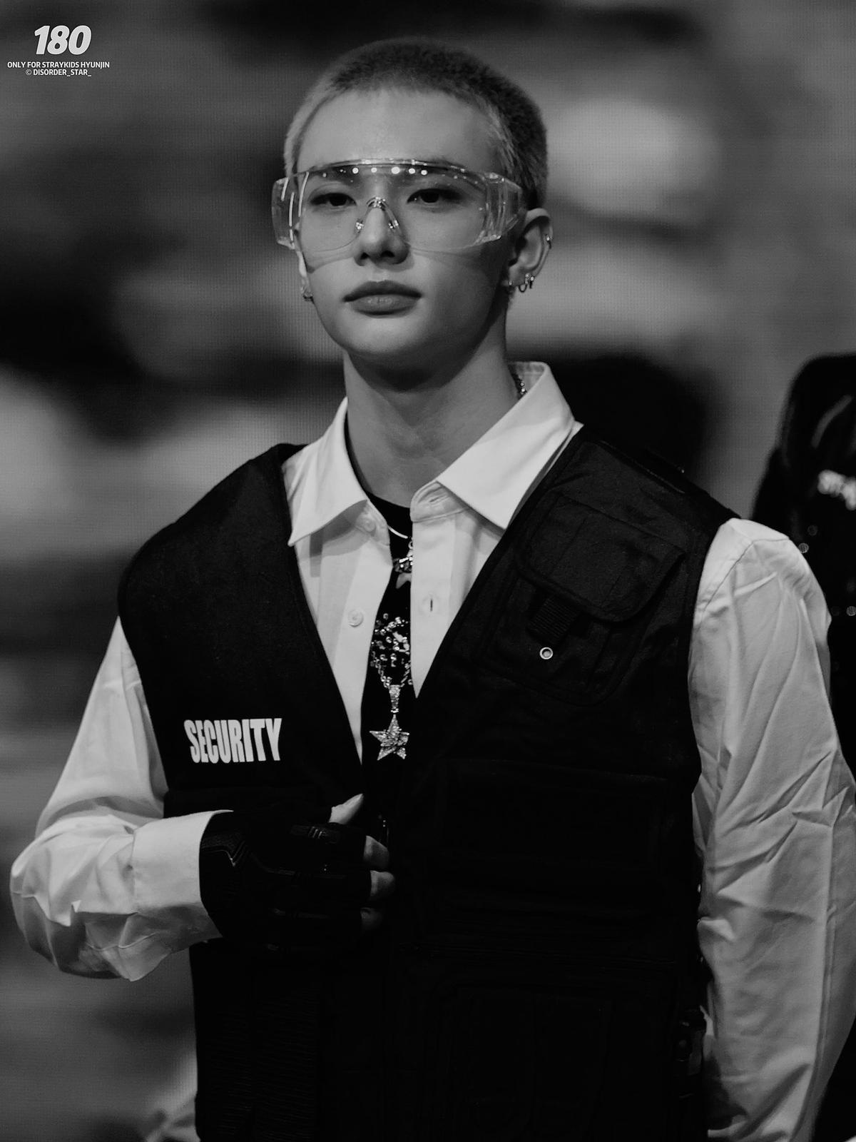 Hyunjin thumbnail