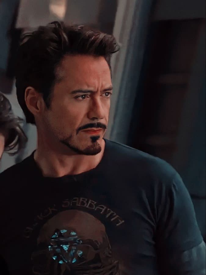 /| Tony Stark |\\ thumbnail