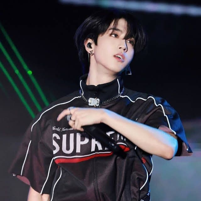 Han Jisung thumbnail