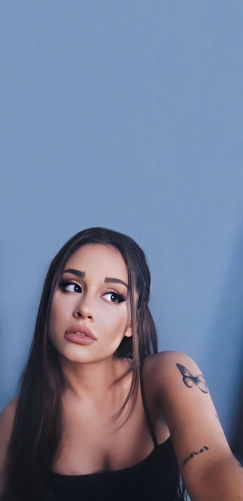 Ariana Grande  thumbnail