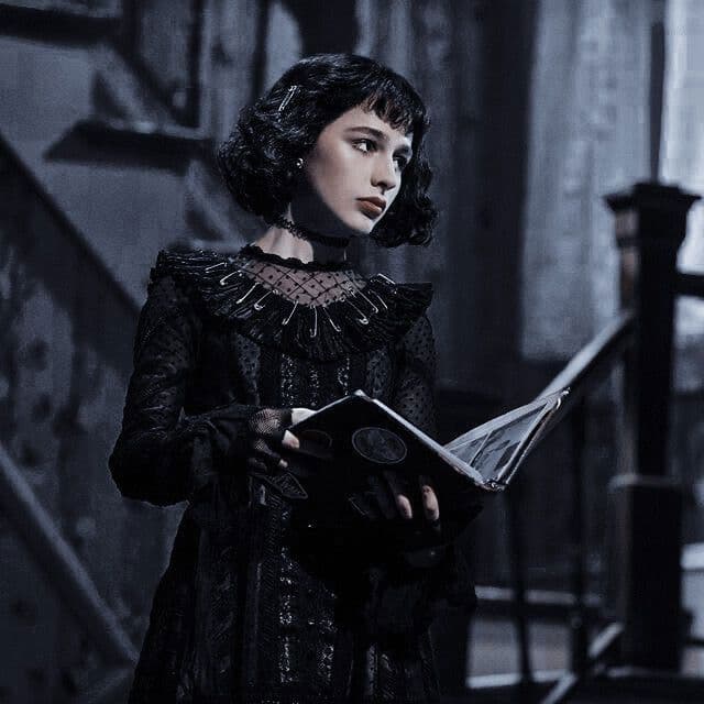Lydia Deetz thumbnail