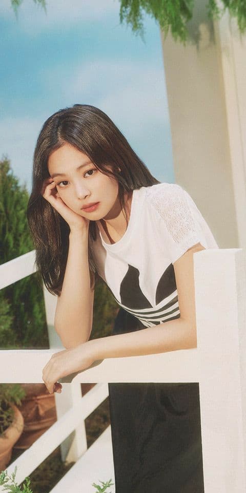 Jennie thumbnail