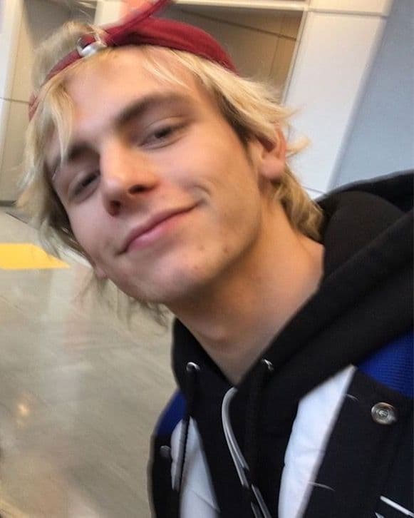 Ross Lynch thumbnail