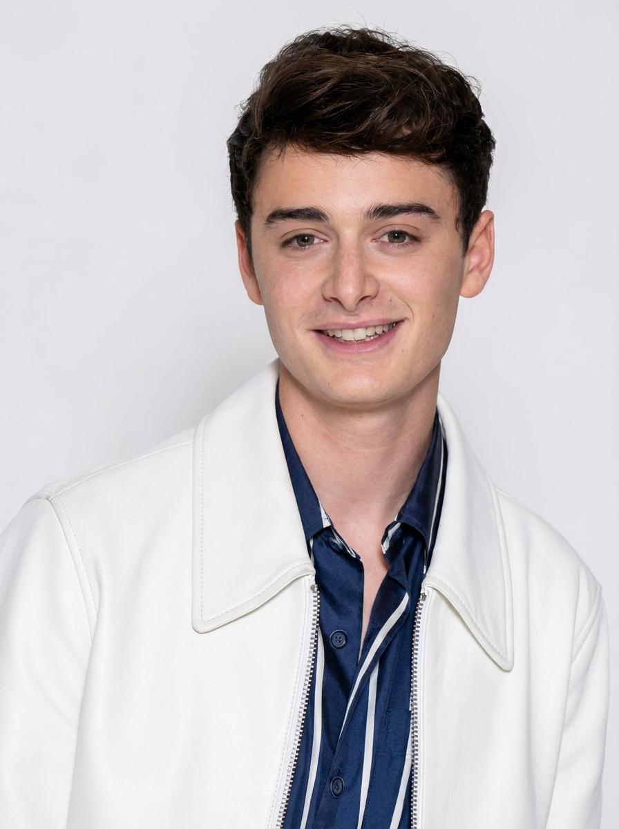 Noah Schnapp thumbnail
