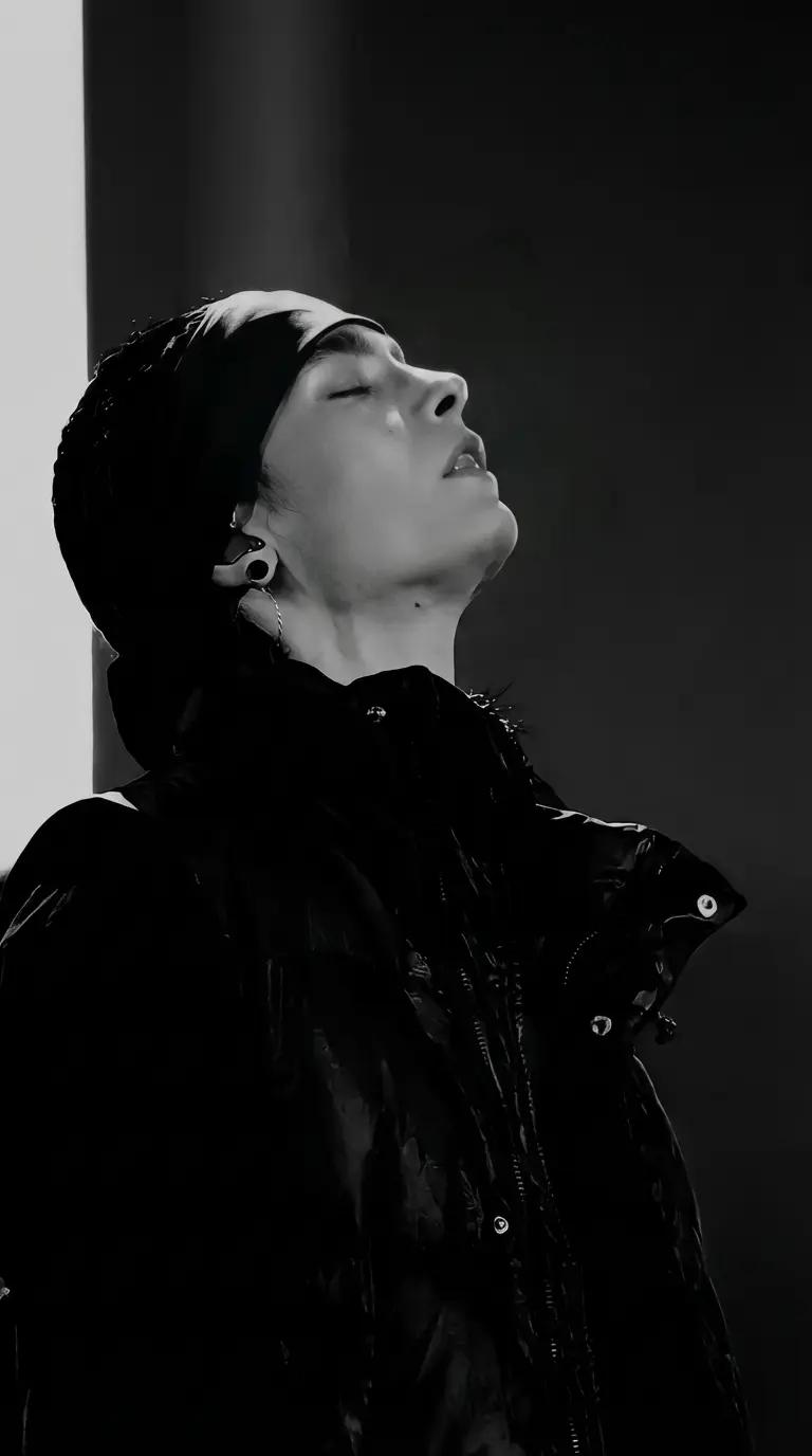 Tom Kaulitz  thumbnail