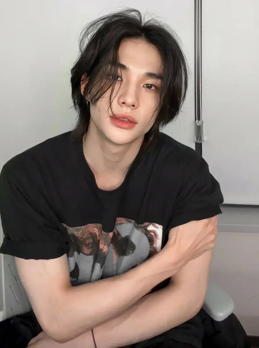 Hyunlix- Hyunjin thumbnail
