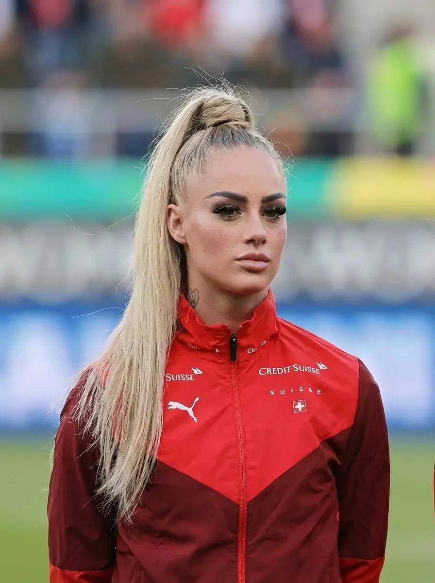 Alisha Lehmann thumbnail