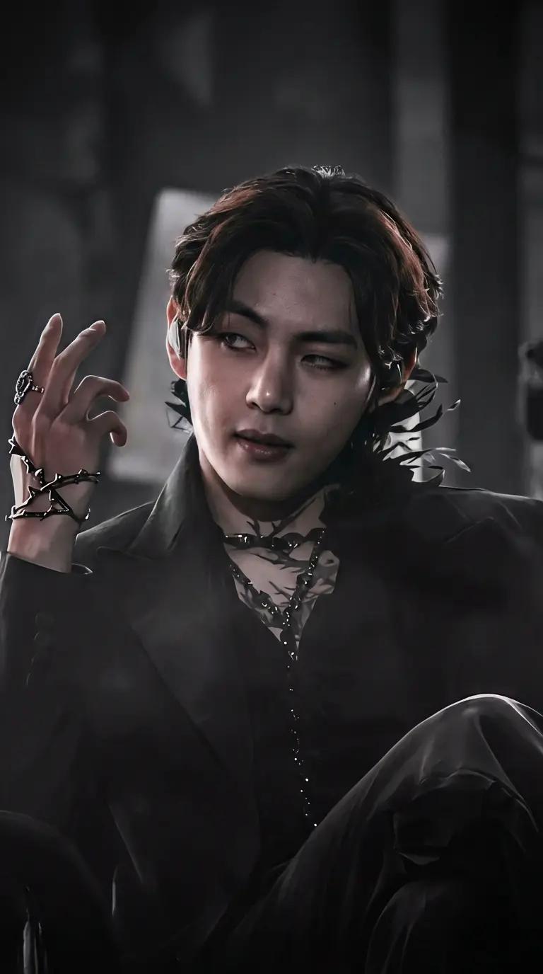 Kim Taehyung  thumbnail