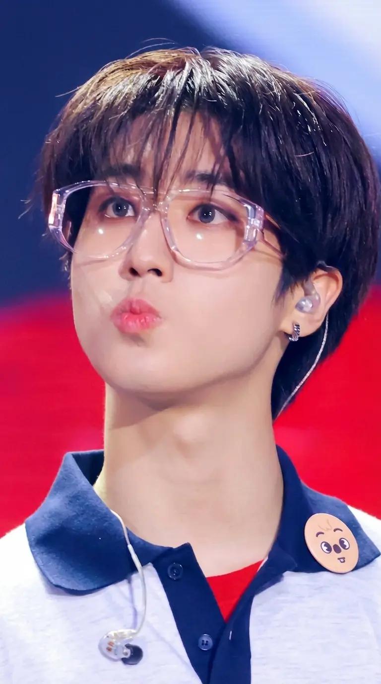 he thumbnail