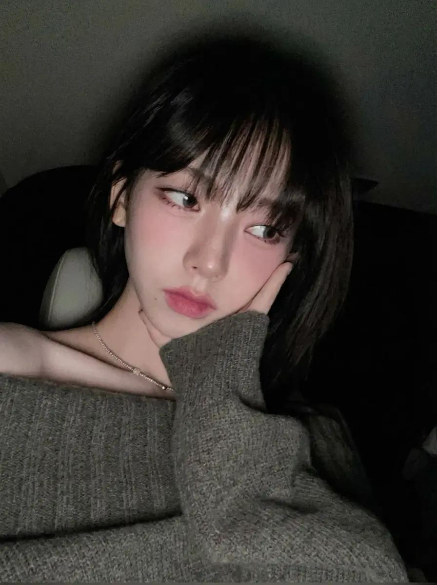 Karina thumbnail