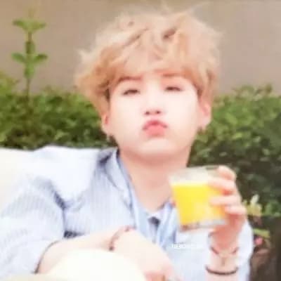 Min Yoongi thumbnail