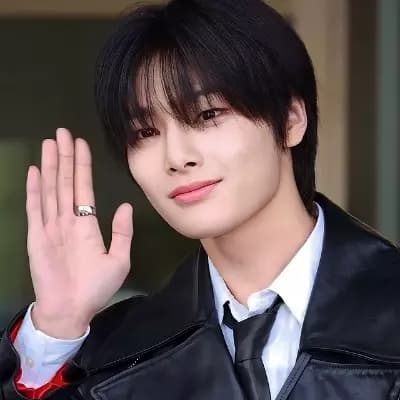 Jeongin thumbnail