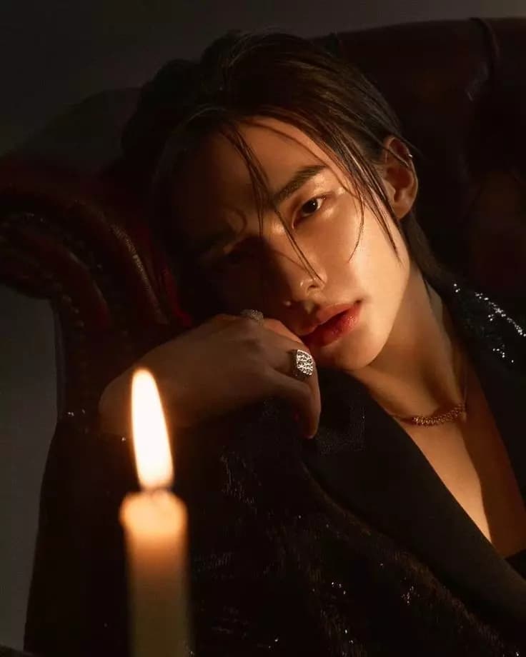 Hwang Hyunjin thumbnail