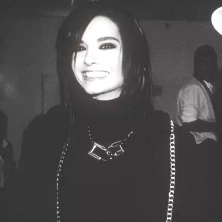 ✮ Bill Kaulitz thumbnail