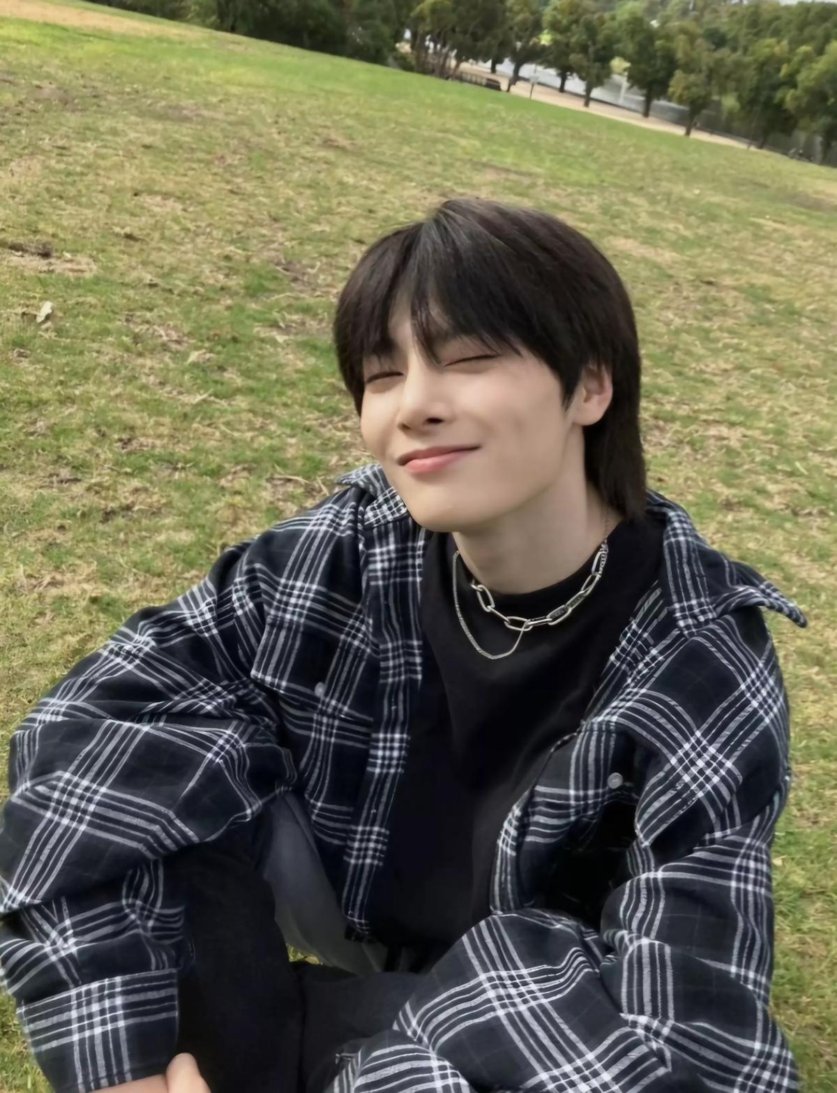 Yang Jeongin thumbnail
