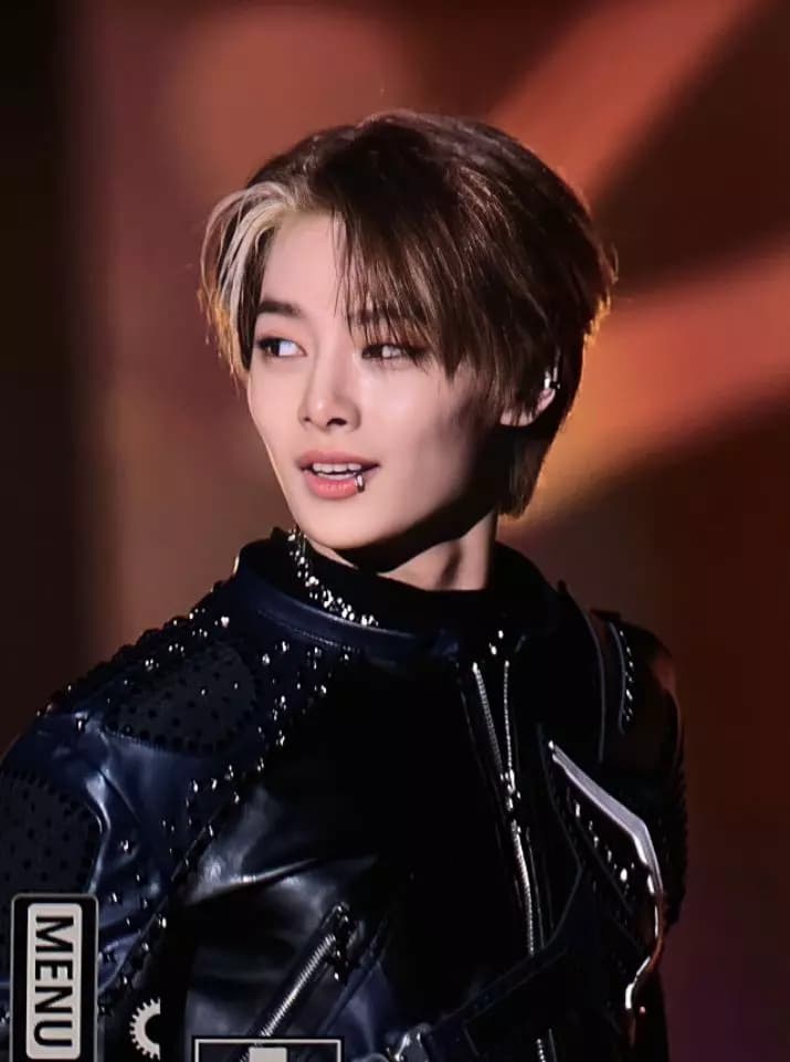 Yang Jeongin  thumbnail