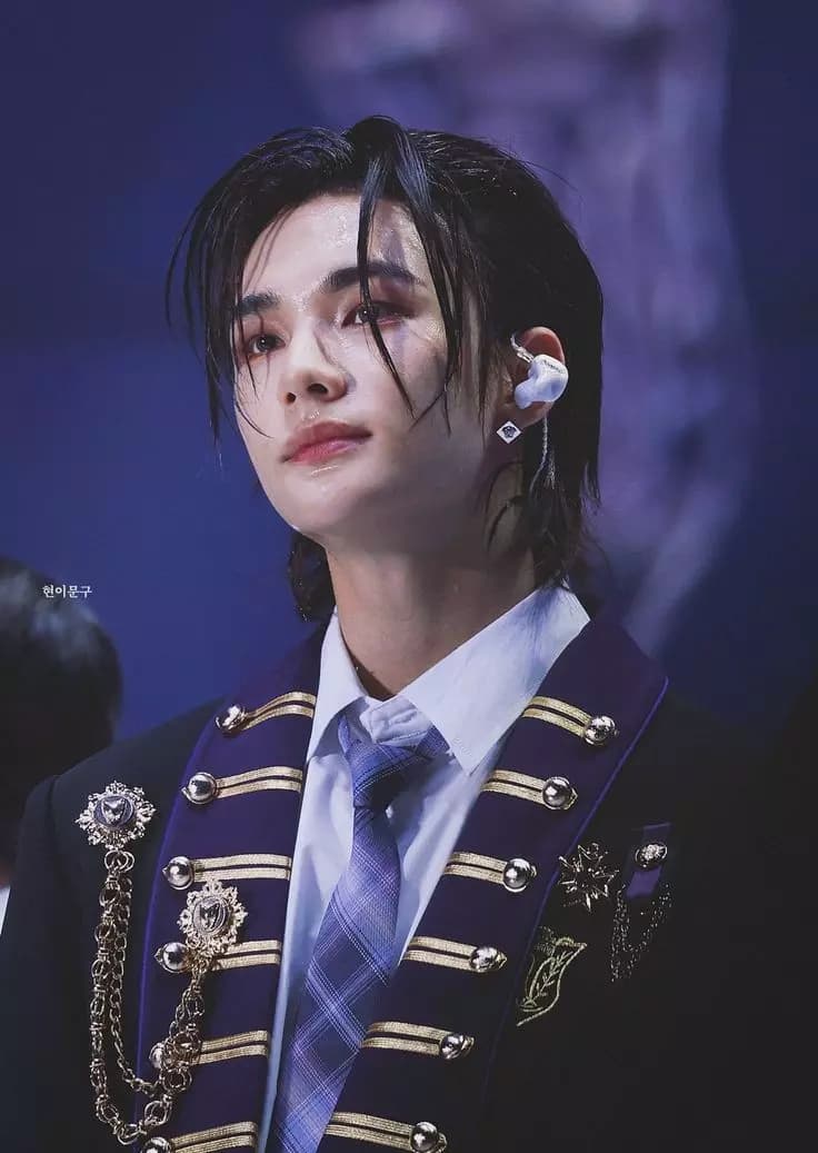 Hyunjin thumbnail