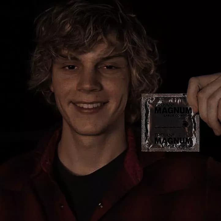 Evan Peters thumbnail