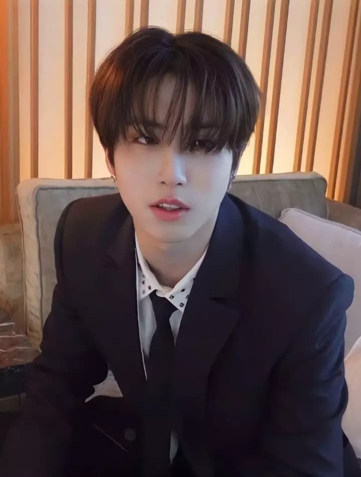 Han Jisung thumbnail