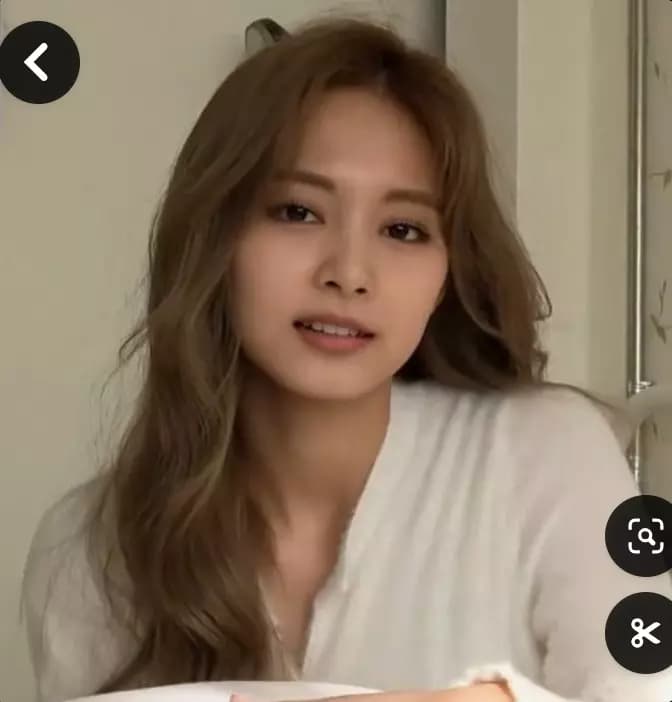 Chou tzuyu thumbnail