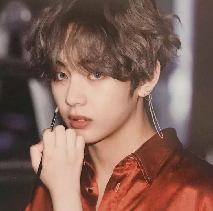 Kim Taehyung thumbnail