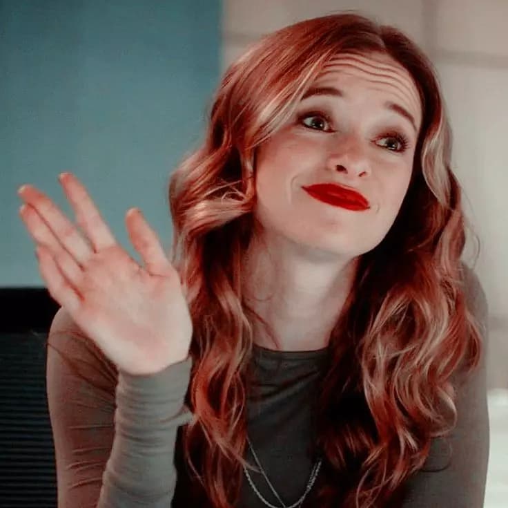 Caitlin Snow thumbnail