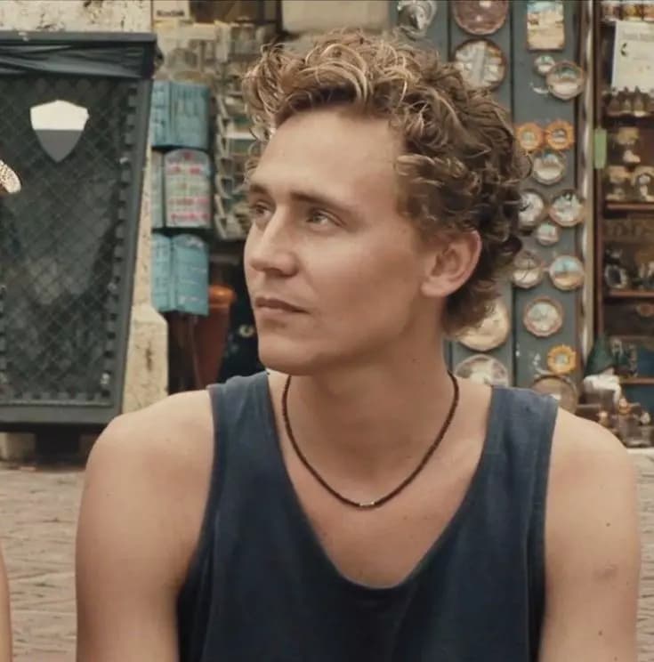 Tom Hiddleston (Young) thumbnail