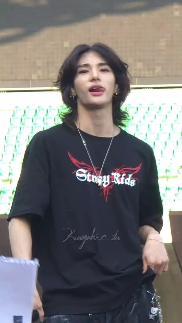Hyunjin thumbnail