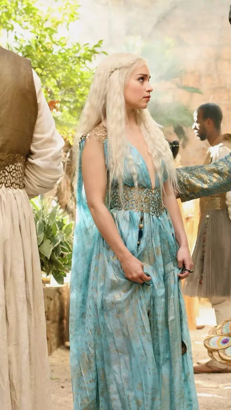 Daenerys targeryam thumbnail