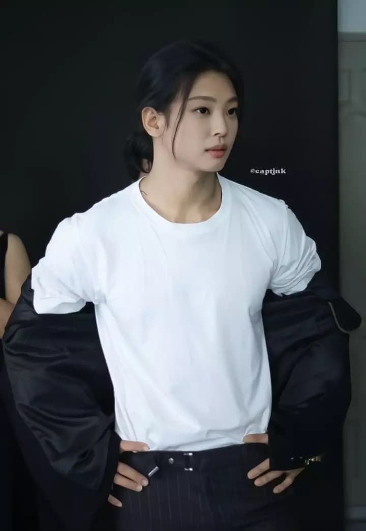 Kim Jennie thumbnail