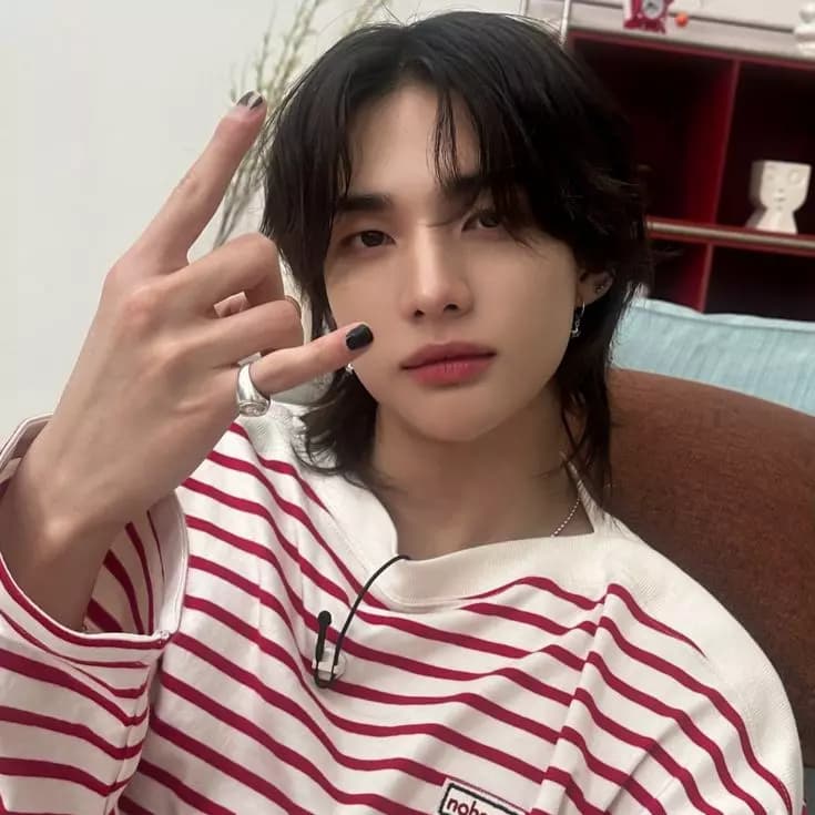 Hyunjin thumbnail