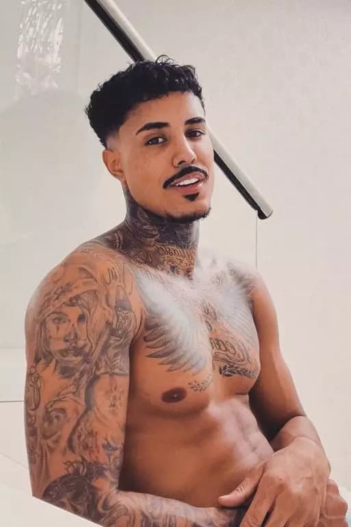 MC Livinho thumbnail