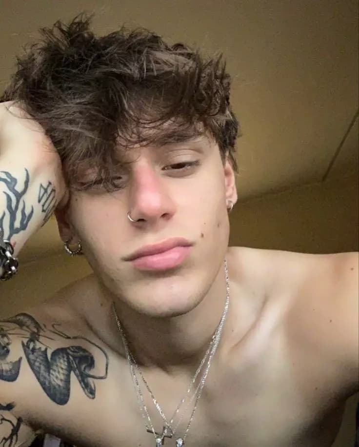 Alex thumbnail