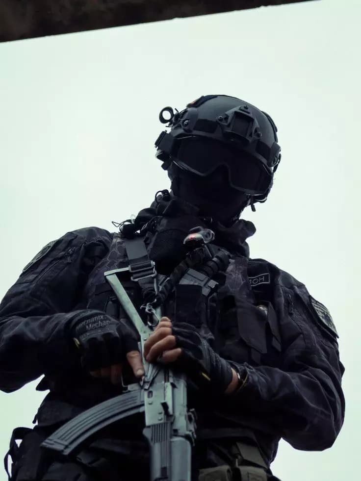 Lieutenant thumbnail