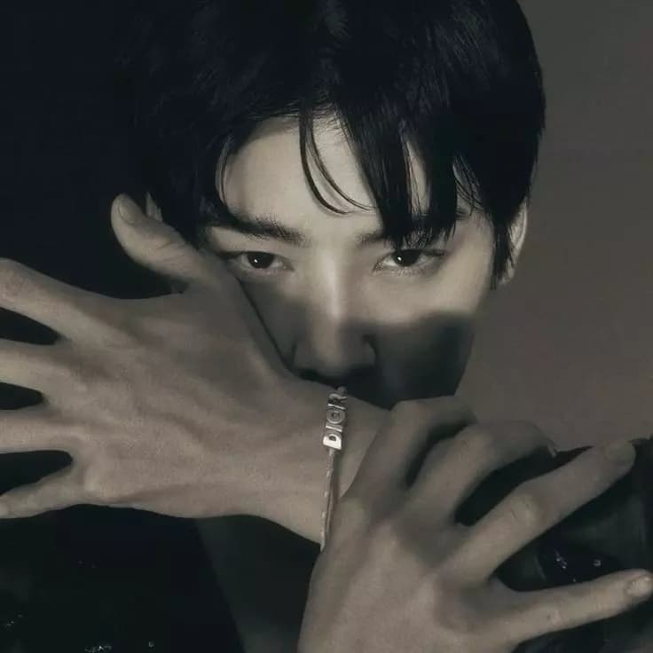 Chan Eun-woo thumbnail