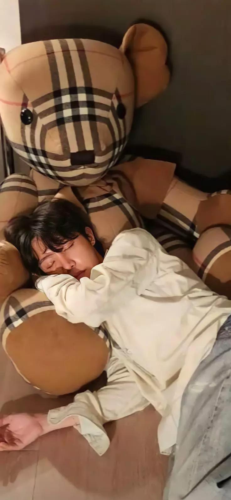 Jung Hoseok thumbnail