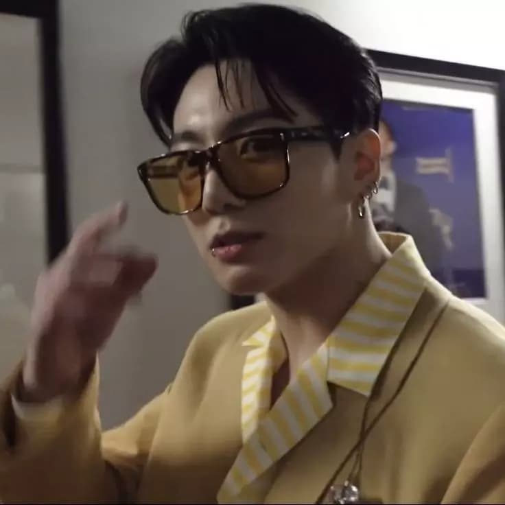 Jungkook thumbnail