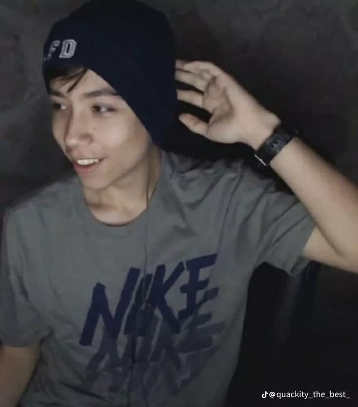 Quackity/Alexis-teenager thumbnail