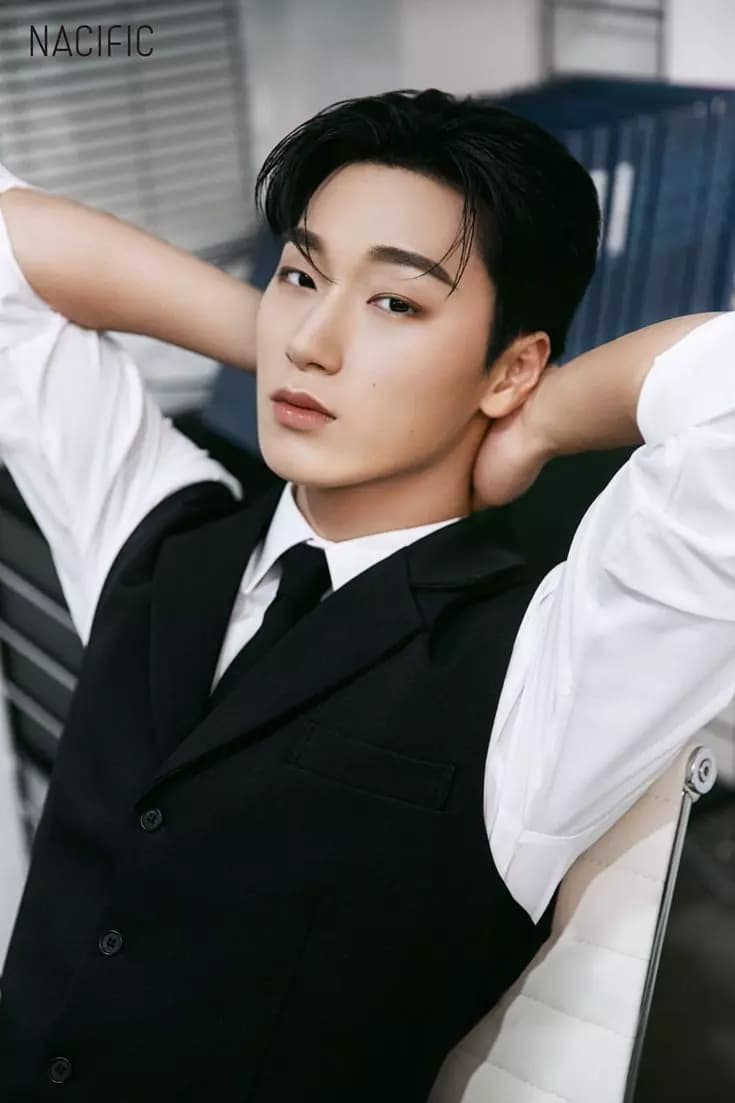 Choi San thumbnail