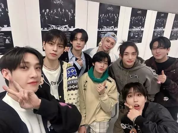 Skz thumbnail